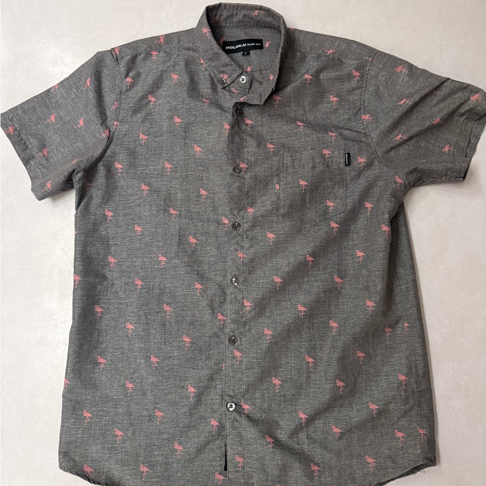 Molokai Gray Shirt with Pink Flamingo Pattern
